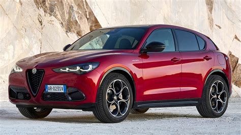 alfa romeo stelvio veloce 2023